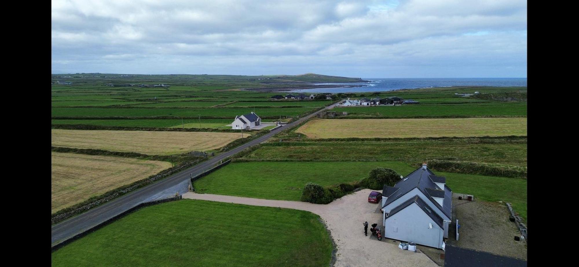 Bed and Breakfast Cois Na Mara Eire Code V15 T677 Derrynadivva Экстерьер фото